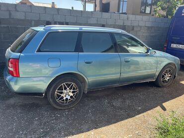 срочно продать машину: Audi A4: 2000 г., 1.8 л, Механика, Бензин, Универсал