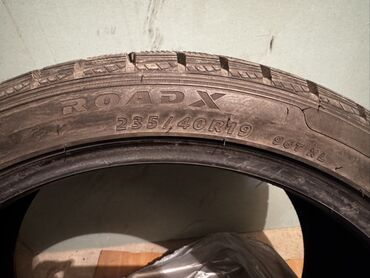 спринтер низкий средний: Шиналар 235 / 40 / R 19, Кыш, Комплект, Жеңил унаалар