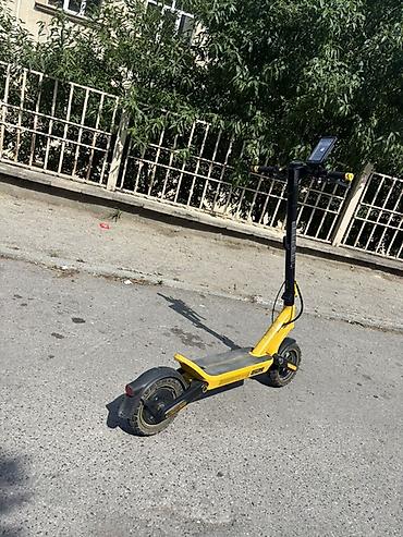 samakat islenmis: İşlənmiş Elektrik samokat 12", > 1000 Vt, 16 - 25 km/s, Pulsuz çatdırılma, Ünvandan götürmə — 2