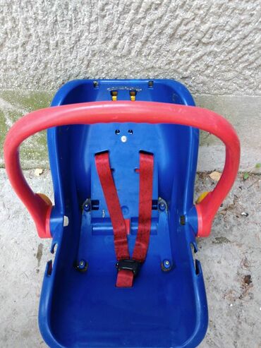 Autosedišta: Plasticno sedište za decu od rođenja do 13 kg ili 12 meseci (grupa na lalafo.rs — 9 Autosedišta: Plasticno sedište za decu od rođenja do 13 kg ili 12 meseci (grupa — 9