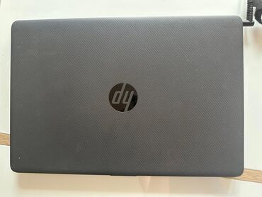 HP: 15.6 " — 4