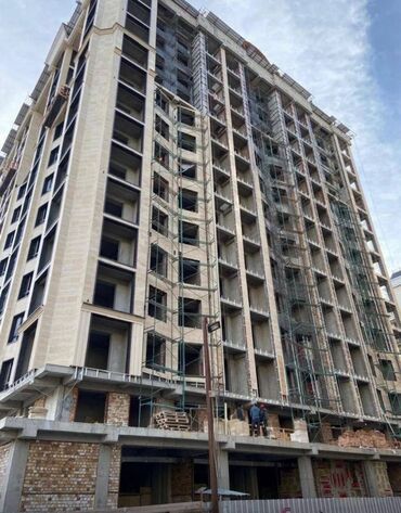 3 комнатные квартиры продажа: 3 бөлмө, 92 кв. м, Элитка, 7 кабат, ПСО (өзү оңдоп түзөтүп бүтүү үчүн)