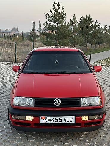 самое бартовой: Volkswagen Vento: 1995 г., 1.8 л, Механика, Бензин, Седан — 5