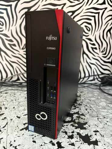 Desktop računari i radne stanice: Na prodaju računar Fujitsu model Esprimo D738. Računar je ispravan