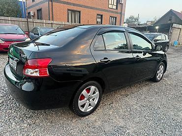 Toyota: Toyota Belta: 2009 г., Автомат, Бензин, Седан — 3