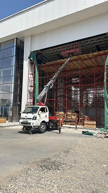 услуги автовышка бишкек: Аренда автовышек 6–75 м Спецтехника для высотных работ: - — 4