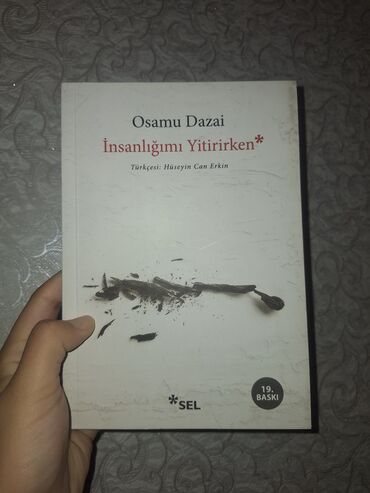 kitaplar: Ikinci əldir insanlığımı yitirirken
qiyməti 3 manat