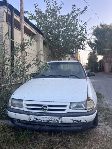 фольксваген 1: Opel Astra: 1.7 l | 1994 il Universal