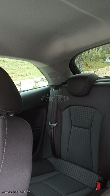 Audi: Audi A1: 1.6 l. | 2011 έ. Κουπέ — 10