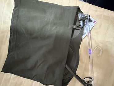 без бюстгальтера: Топичек с бюстгалтером фирмы юникло. Хорошо облегают и тянутся хорошо