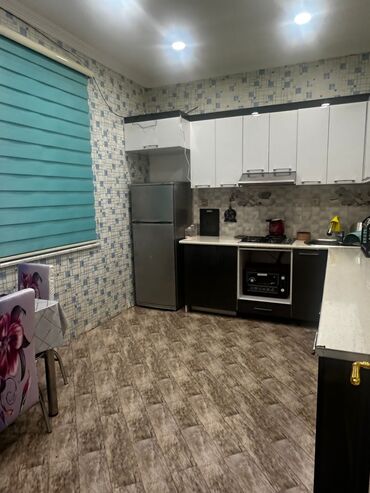 Uzunmüddətli kirayə evlər: 240 kv. m, 4 otaqlı, Kanalizasiya, Kombi, İnternet -da lalafo.az — 6 Uzunmüddətli kirayə evlər: 240 kv. m, 4 otaqlı, Kanalizasiya, Kombi, İnternet — 6