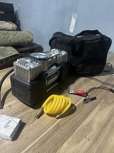 w 202 kapot: İki silindrli avtomobil hava kompressoru - Gərginlik: 12V (avtomobil — 1