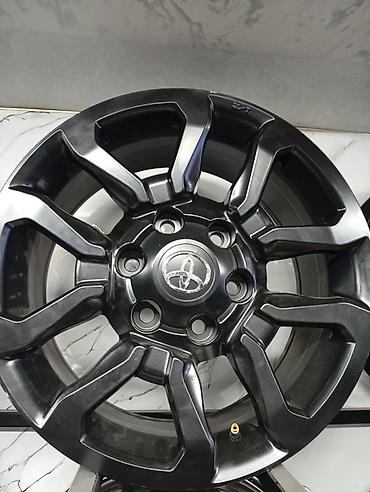 diska 13: Литые Диски R 17 Toyota, Комплект, отверстий - 6, Новый — 1
