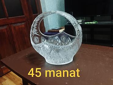 qab alan: Xrustal meyvə qabı Hündürlüyü 25sm, eni 25 sm şəkildə qeyd olunub — 1