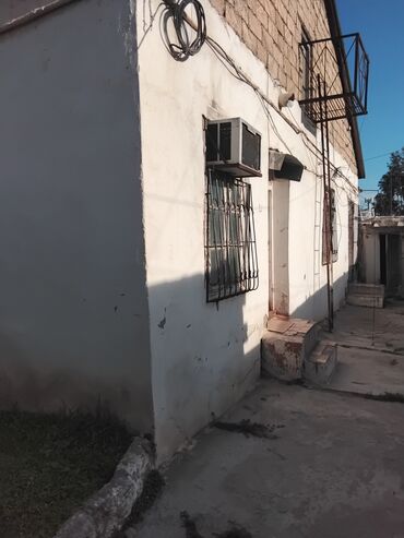 Həyət evləri və villaların satışı: M.Ə. Rəsulzadə qəs. 4 otaqlı, 70 kv. m, Təmirsiz -da lalafo.az — 11 Həyət evləri və villaların satışı: M.Ə. Rəsulzadə qəs. 4 otaqlı, 70 kv. m, Təmirsiz — 11