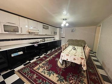 baki bina evi: Geniş və işıqlı mənzil interyeri - Böyük ölçülü qonaq otağı: uzun — 9