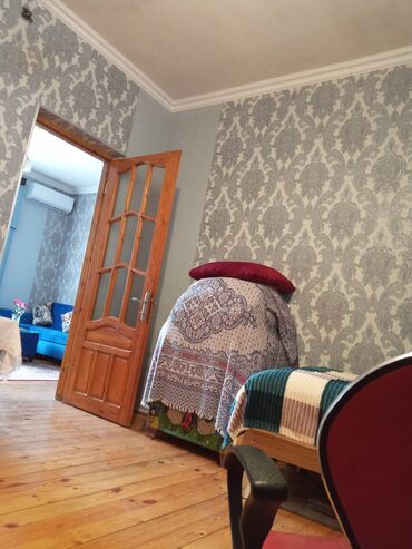 Həyət evləri və villaların satışı: Binə 4 otaqlı, 100 kv. m, Kredit yoxdur, Orta təmir — 18