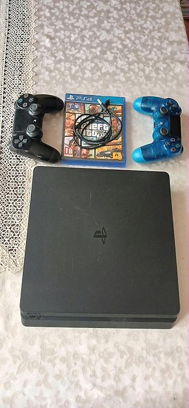 PlayStation 4 Slim oyun konsolu dəsti Komplekt: - PS4 Slim konsol