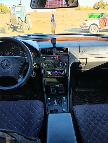 пресс для авто: Mercedes-Benz C-Class: 1994 г., 2 л, Автомат, Газ, Седан — 7