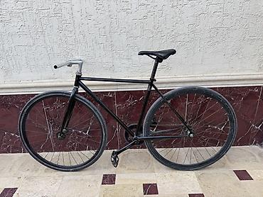 Фикс-байк (fixed gear/singlespeed) в минималистичном исполнении