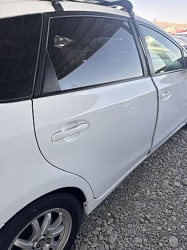 bud e9: Toyota Prius V: 2013 г., 1.8 л, Автомат, Гибрид, Универсал — 4