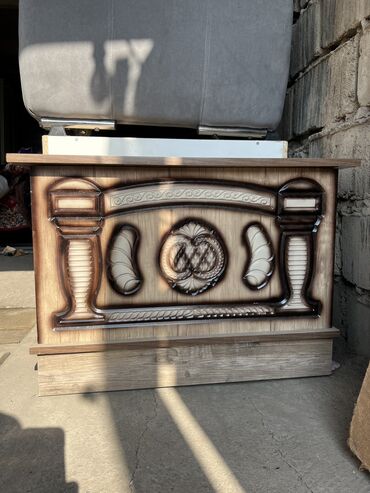 мебель versace: Сандык, Жаңы, Келиндин себи үчүн, Жыгач, Өзү алып кетүү, түсү - Күрөң