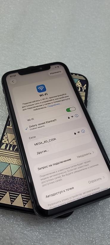 Apple iPhone: IPhone 11, Б/у, 64 ГБ, Черный, Чехол, 68 % — 7