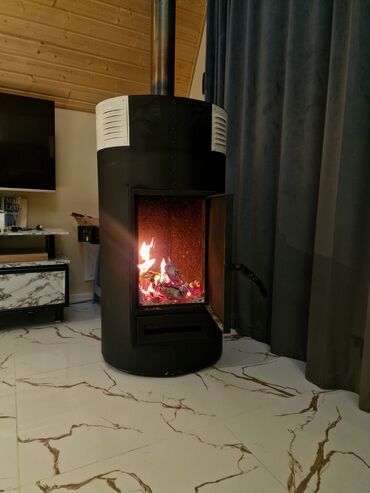 Günlük kirayə evlər: 40 kv. m, 2 otaqlı, İnternet, Qaz, İşıq — 28