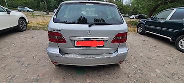 mers zaychik: Mercedes-Benz B-Class: 2010 г., 1.8 л, Вариатор, Бензин, Хэтчбэк — 3