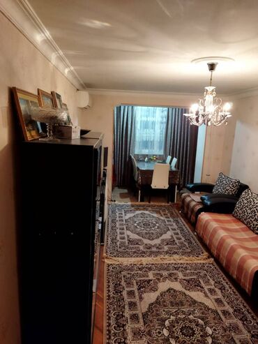 Kommersiya daşınmaz əmlakının satışı: Obyektə yararlı mənzil satılır. Elmlər akademiyası metrosuna yaxın 5/1 — 20