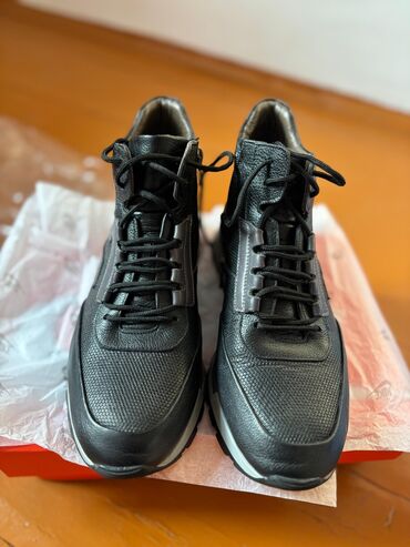 ремень кожа: Мужские кроссовки, 40, Nike, Новый, цвет - Черный, Самовывоз