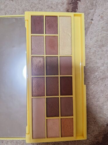 gde kupiti djon za cipele: Paleta senki za oči brenda I Heart Makeup, model Naked Chocolate