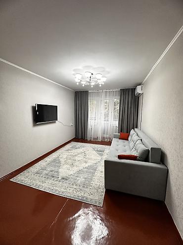 2 комнаты, 42 м², 11 мкр 104 серия, 2 этаж, Косметический ремонт at lalafo.kg 2 комнаты, 42 м², 11 мкр 104 серия, 2 этаж, Косметический ремонт