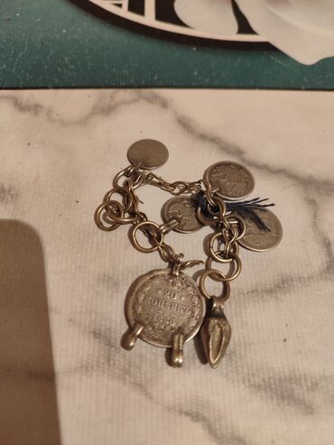 qadın üçün idman üslublu kupalniklər: 1866ci ilden satlır isdeyesen elaqe saxlasın