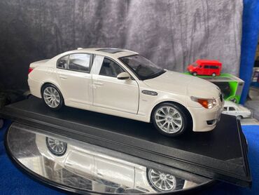 Avtomobil modelləri: BMW, 2005 il, 1:18, Dəmir, Ödənişli çatdırılma — 14