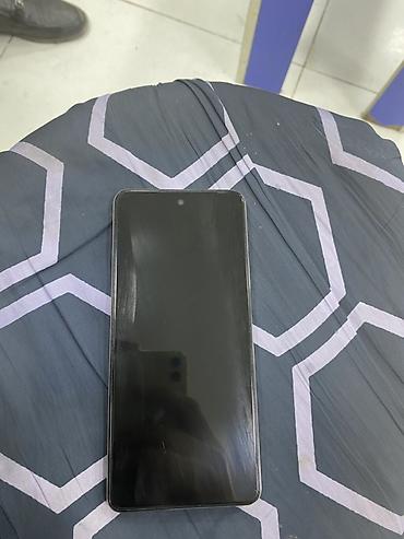 Tecno Spark, rəng - Qızılı