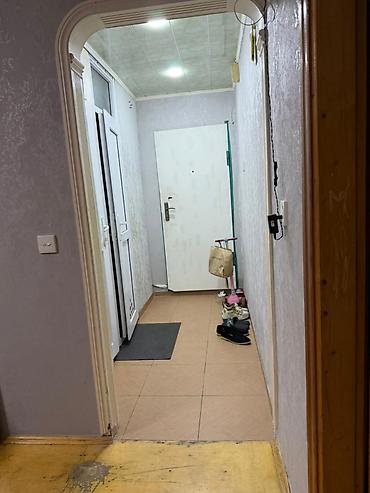 duz sat: 5-ci mikrorayonda, xruşovka layihəli 5 mərtəbəli binanın 2-ci — 6