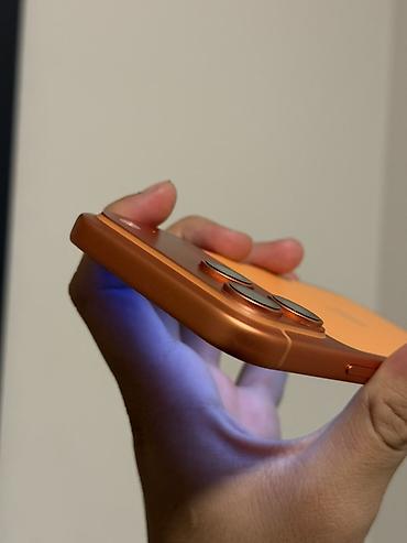 15 iphone pro max: IPhone 17 Pro Max, Б/у, 256 ГБ, Оранжевый, Защитное стекло, Чехол, 92 % — 5