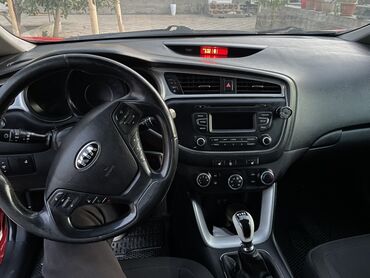 Kia: Kia Ceed: 2016 г., 1.6 л, Механика, Бензин, Хэтчбэк — 14