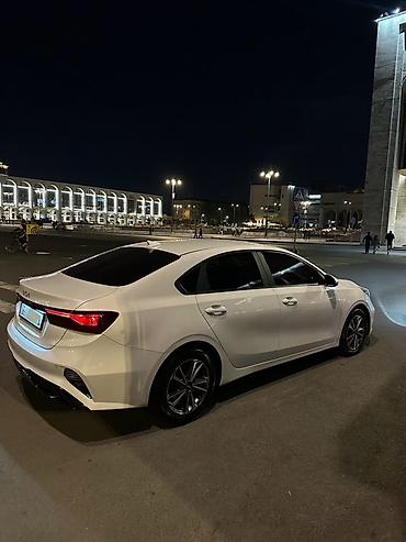 равно 3: Kia K3: 2021 г., 1.6 л, Автомат, Бензин, Седан — 4