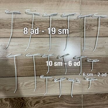 Bijuteriya vitrinləri: Ətir, aksesuar, bijuteriya vitrini Ünvan; Yeni Ramana, Şuşa şəhərciyi — 8