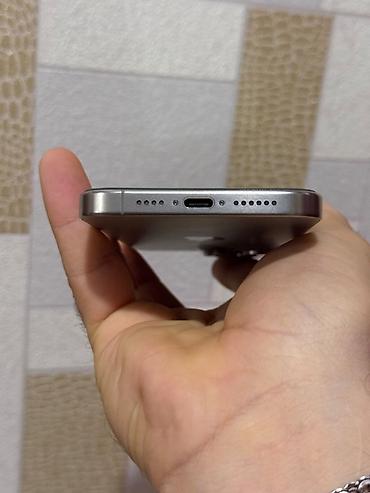 10 pro: IPhone 15 Pro, 256 GB, Natural Titanium, Face ID — 7