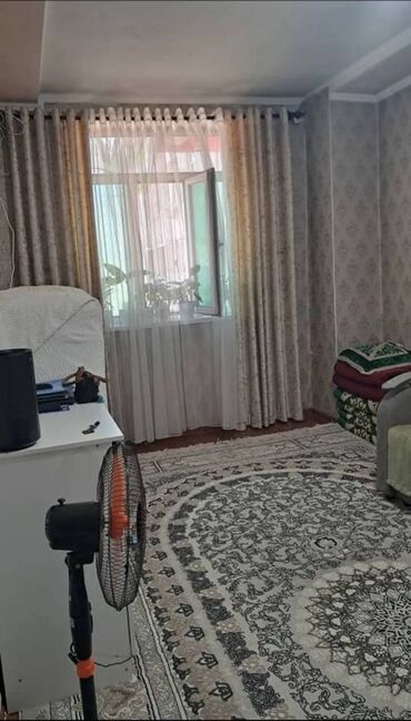 продаю квартиру ленинградская: 1 комната, 38 м², Индивидуалка, 1 этаж, Косметический ремонт