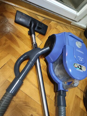 Klasični usisivači: Samsung usisivač bez vrećice – Air Track, 1600W - Snaga motora: 1600W — 3
