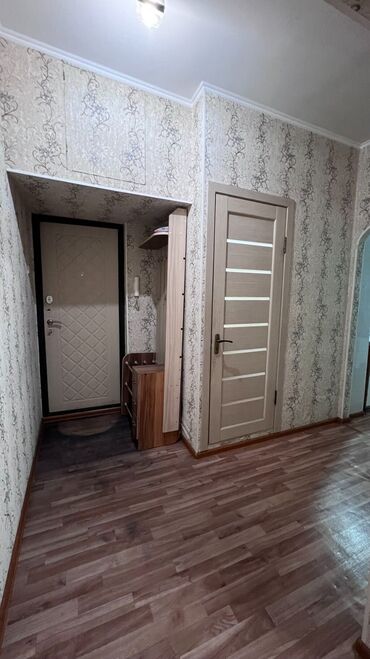 снять квартиру на длительный срок дешево: 1 бөлмө, Кыймылсыз мүлк агенттиги, Чогуу жашоосу жок, Жарым -жартылай эмереги бар