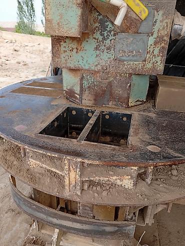 Другое оборудование для производства: Кирпичный пресс станок для производства строительных кирпичный. Этот — 10