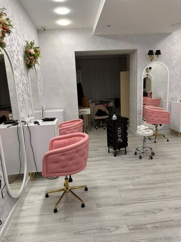 Salon, tibbi mebel dəsti: Gözəllik salonu üçün tam təchizatlı, zövqlə dizayn edilmiş interyer və — 12