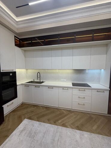 продаю квартиру в микрорайоне: 3 комнаты, 111 м², Элитка, 14 этаж, Дизайнерский ремонт