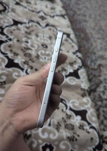 Уюлдук телефондор жана аксессуарлар: IPhone 17, Колдонулган, 256 ГБ, Ак, Куту, 98 % — 2