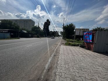 аренда помещений фаст фуд: Сдаю помещение 80м2 в Лебединовке/Аламедин-1. По Салиевой, первая